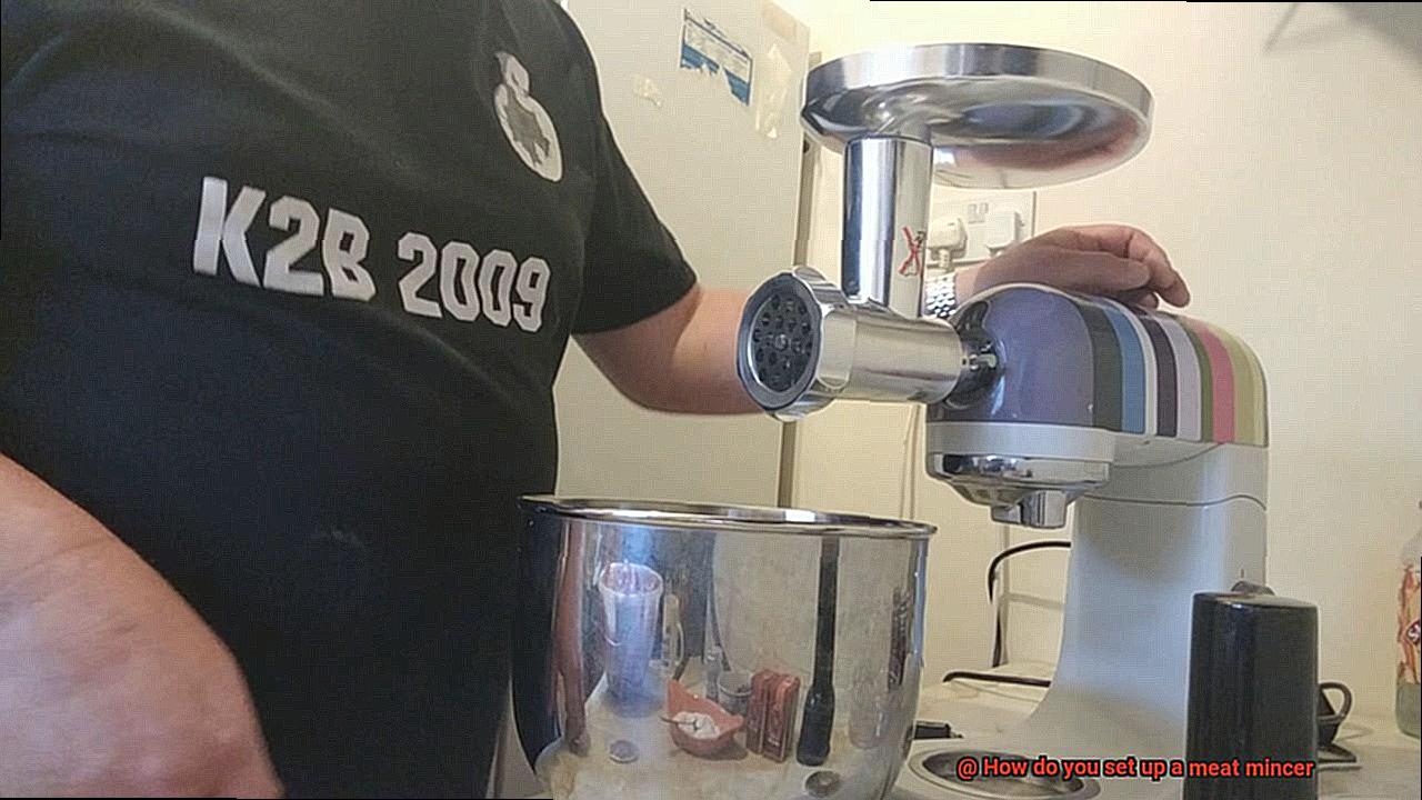 How do you set up a meat mincer-2