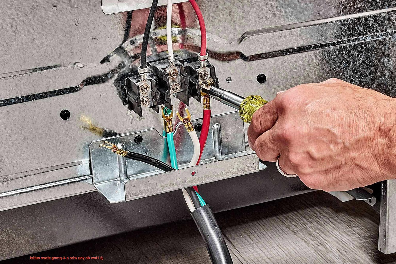 how to wire a 4 prong stove outlet with 3 wires