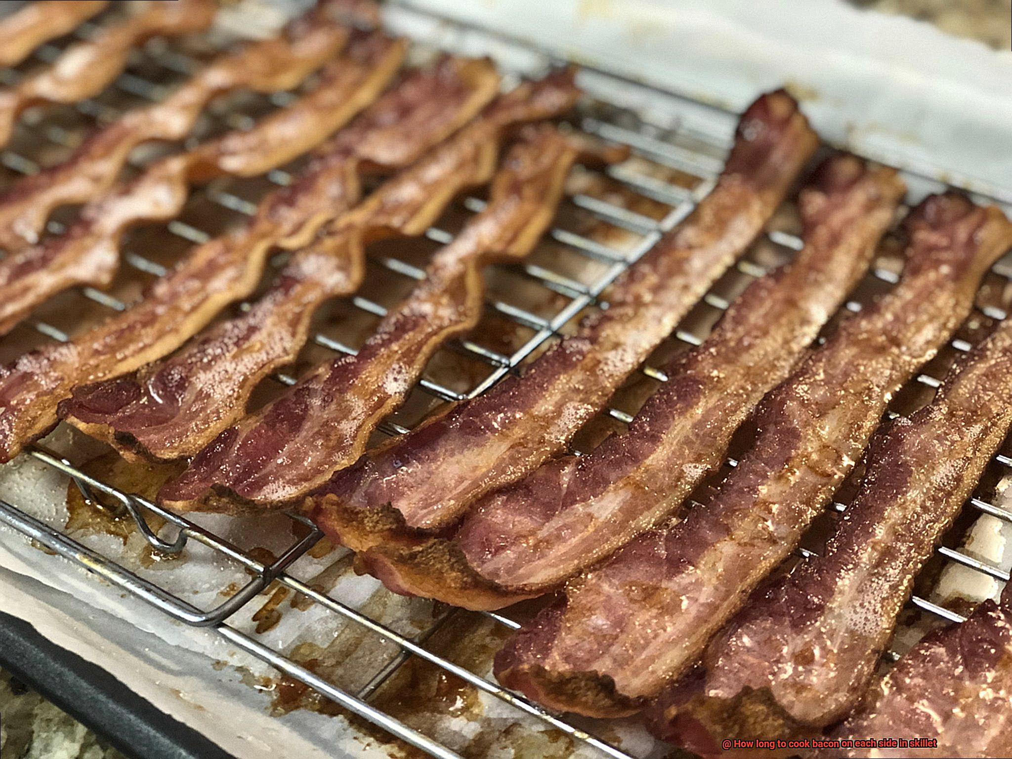 How long to cook bacon on each side in skillet-7