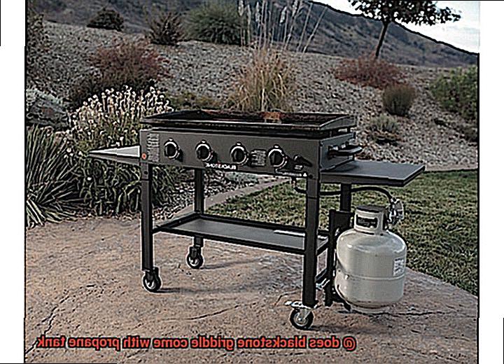 does blackstone griddle come with propane tank-5