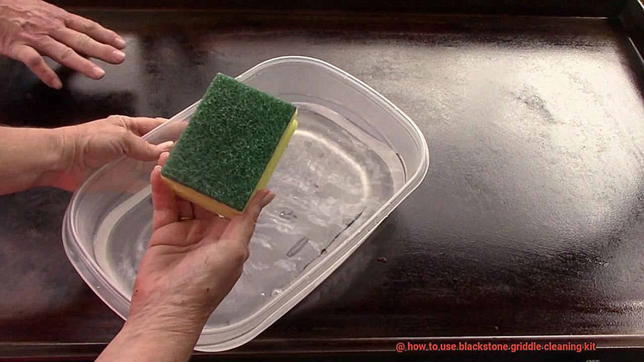 how to use blackstone griddle cleaning kit-2