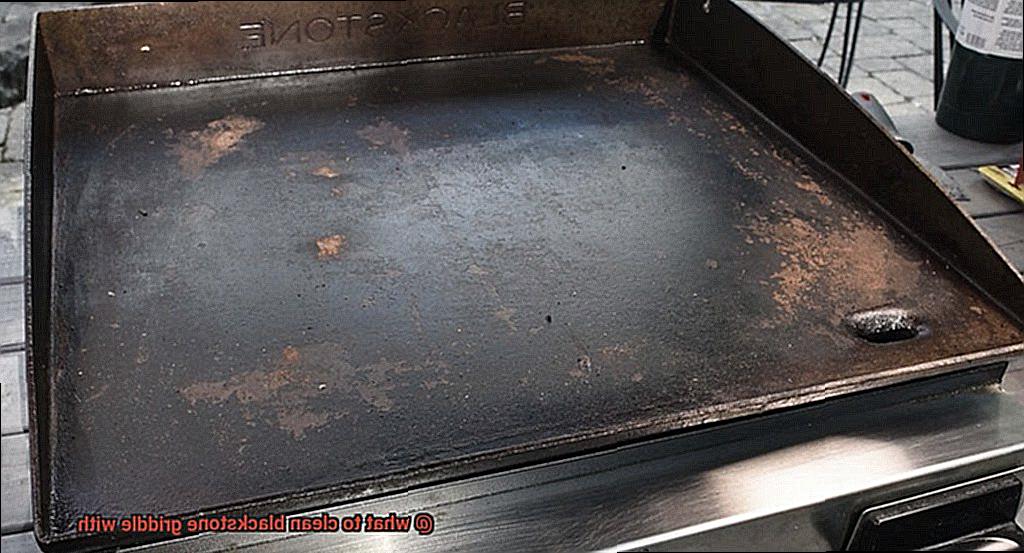 what to clean blackstone griddle with-4