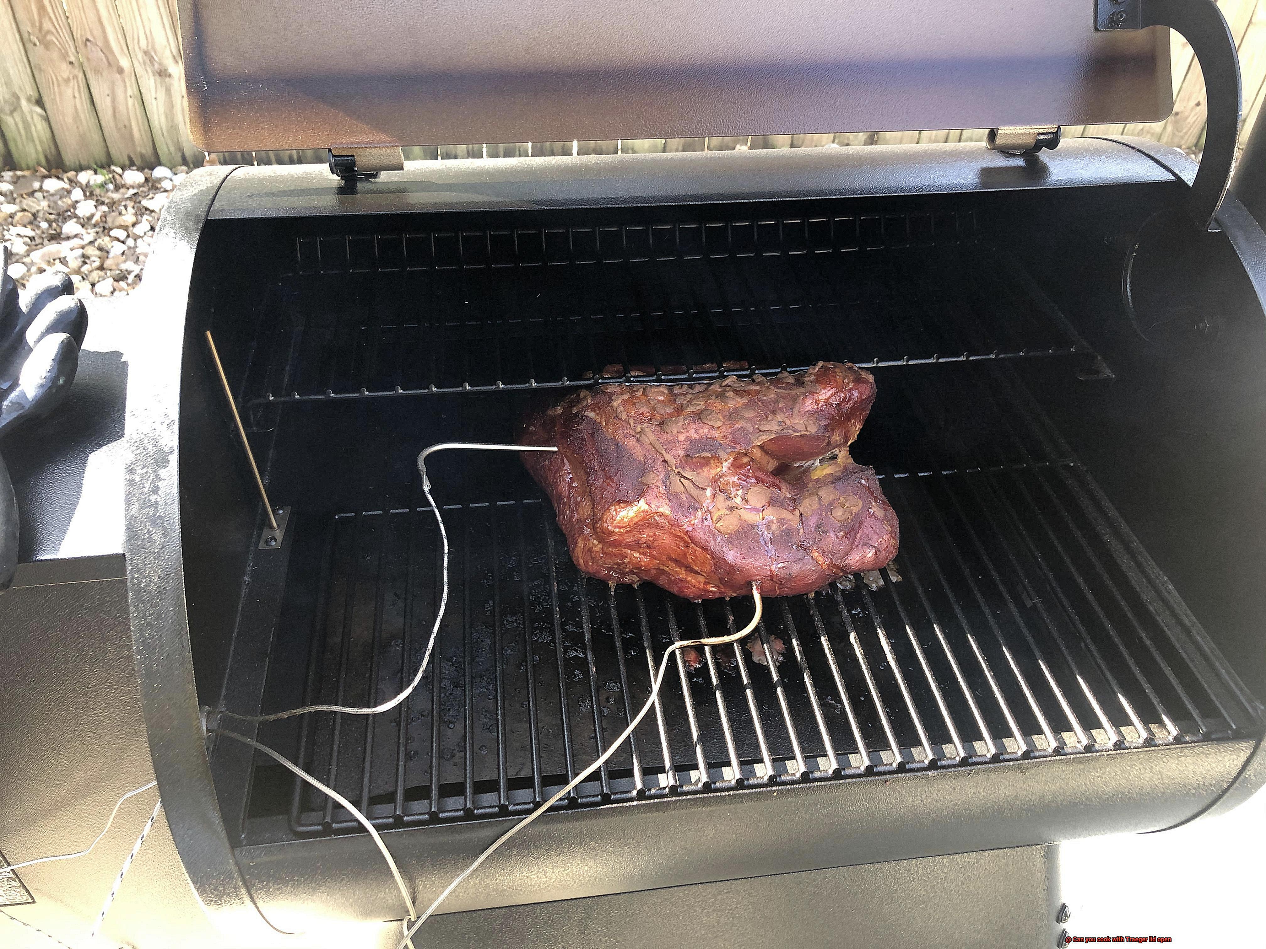Can you cook with Traeger lid open-2